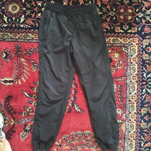 Lululemon Joggers Black 6